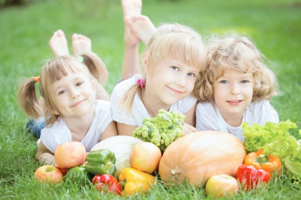 Инструкция для родителей: питание ребенка летом